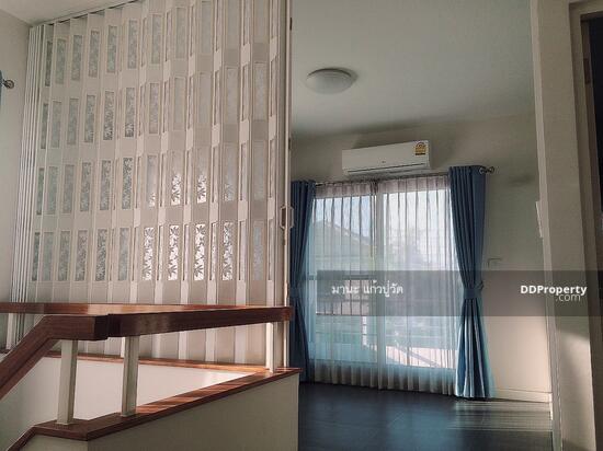 ให้เช่า บ้านเดี่ยว2ชั้น 66ตรว.จะทาสีหน้าบ้านให้ใหม่ อยู่ถ.บางนาตราด กม.14 ฝั่งขาเข้ากรุงเทพฯ ใกล้สนามบินสุวรรณภูมิ ให้เช่า32,000/เดือน (คลับเฮ้าส์หรู)